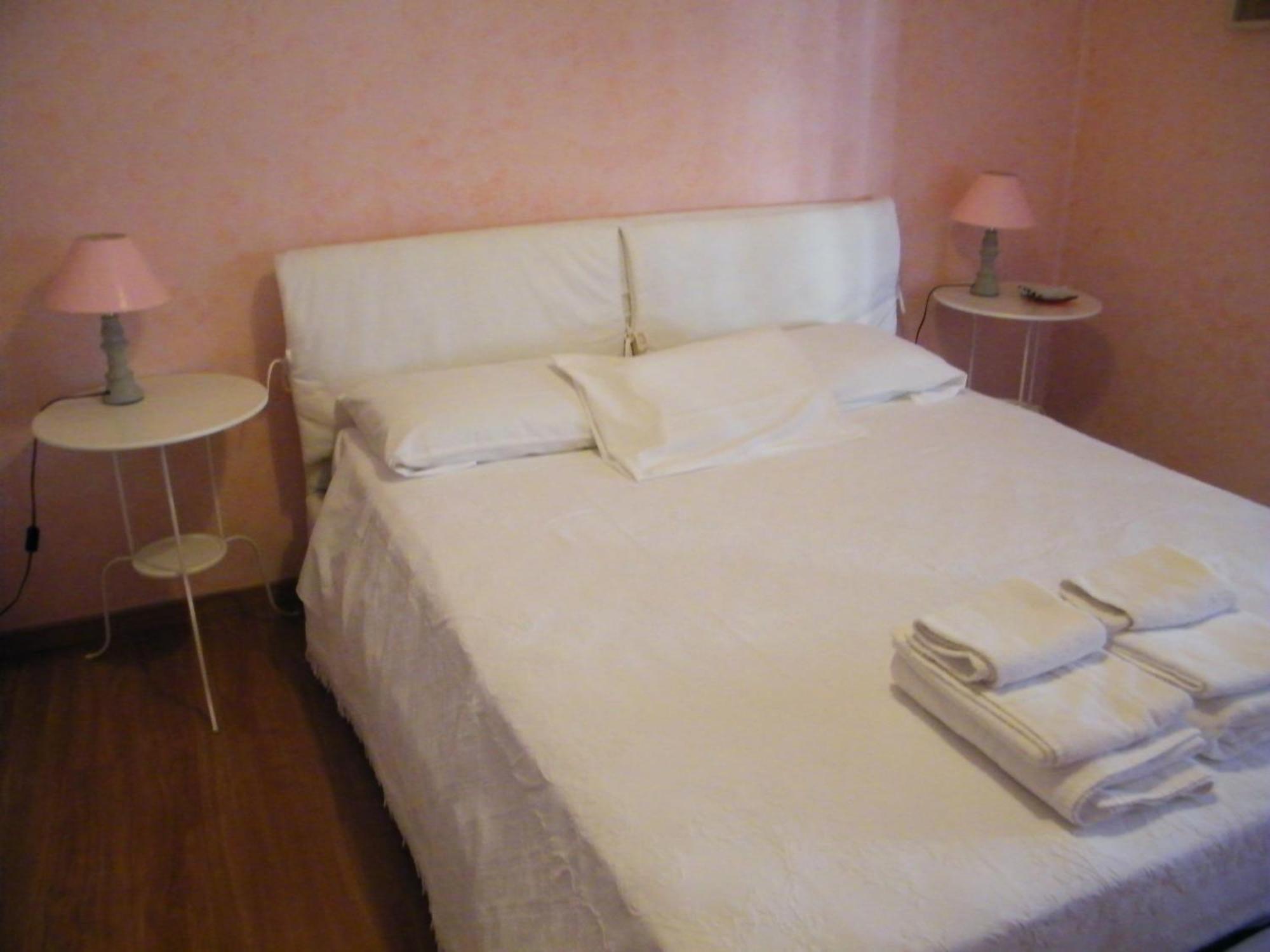Appartamento Vacanze I Provenzali Bordighera Oda fotoğraf